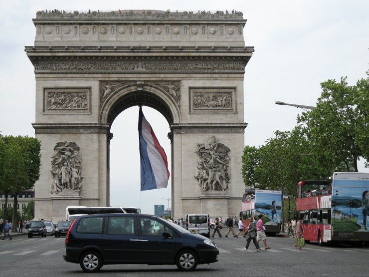img_Champs-Elysées 02.jpg